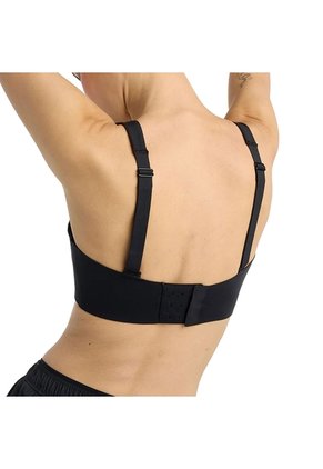 Top Deportivo New Balance Original Essential Run Negro Mujer