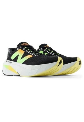 Tenis Deportivos New Balance FuelCell SC Trainer Negro Mujer