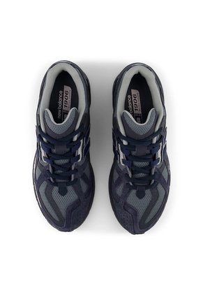 Tenis Deportivos New Balance Original 1906W Negro Para Mujer