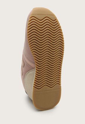 Tenis Lifestyle Rosa-Nude-Blanco New Balance 420