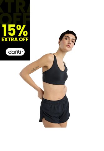 Top Deportivo New Balance Original Essential Run Negro Mujer New Balance