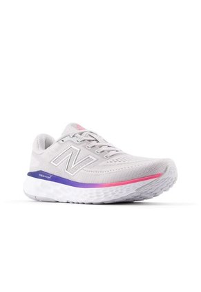 Tenis New Balance Evoz Mujer-Gris Plata