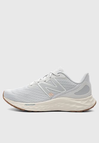 Tenis new balance Fresh Foam Arishi V4 Azul Claro New Balance