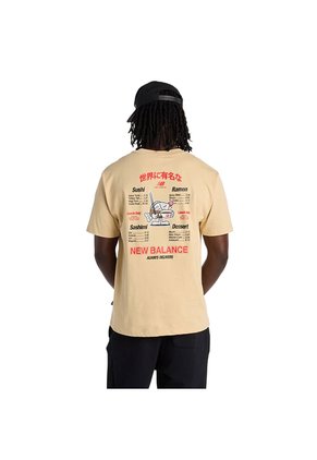 Camisa Deportiva New Balance Originales Graphics Café Hombre