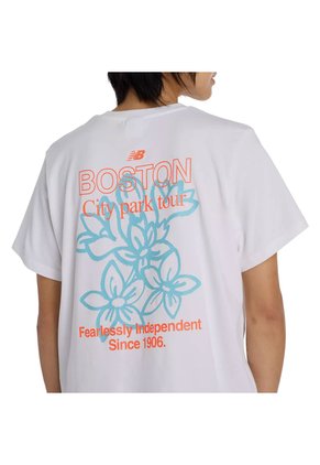 Camisa Deportiva New Balance Originals Graphics Blanco Mujer