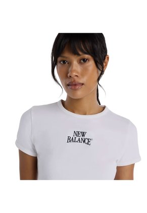 Camisa Deportiva New Balance Original Trackside Blanco Mujer