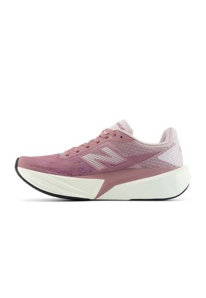 Tenis Deportivo NewBalance Original Rebel V5 Rosa Para Mujer