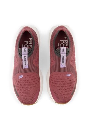 Tenis Deportivos New Balance Fresh Foam 1080 Rosa Para Mujer