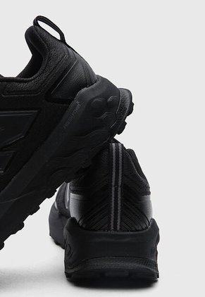 Tenis new balance Garoé V2 Negro