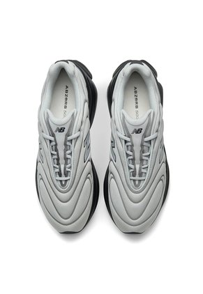 Tenis Deportivo New Balance Original 5030 Abzorb Gris Unisex