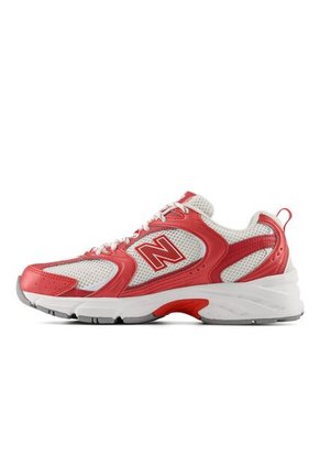 Tenis New Balance 530 Mujer-Rojo