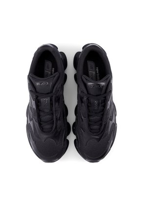 Tenis Deportivo New Balance Original 2000Abzorb Negro Hombre
