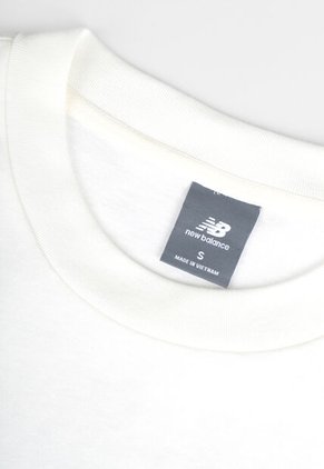 Camiseta new balance Runners Arent Normal Marfil