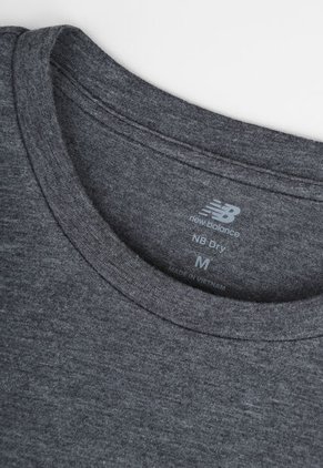 Camiseta new balance Sport Essentials Heathertech Gris Oscuro