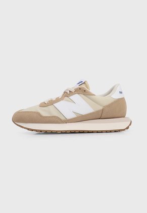 Tenis Lifestyle Café-Beige-Blanco New Balance 237