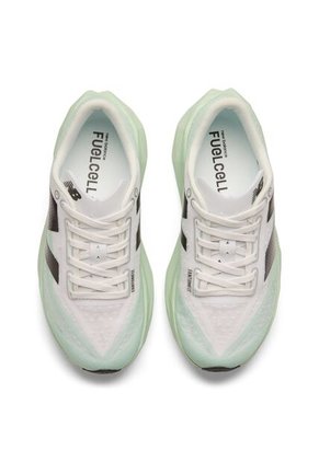 Tenis Deportivos New Balance FuelCell Rebel V4 Verde Mujer