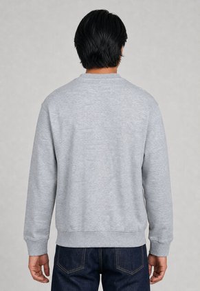 Buzo new balance Sport Essentials Gris