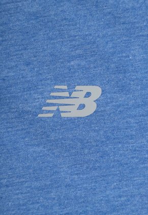 Camiseta new balance Sport Essentials Heathertech Azul