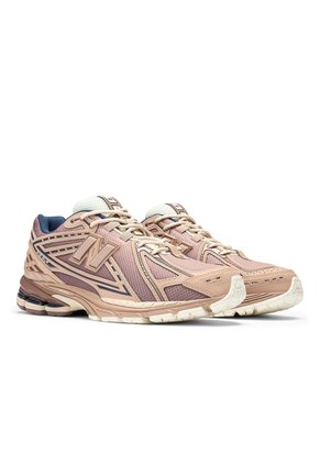 Tenis Deportivos New Balance Original 1906 Rosa Unisex
