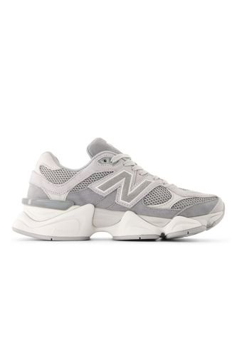 Tenis New Balance 9060 Hombre-Gris New Balance