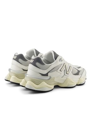 TENIS NEW_BALANCE UNISEXO U9060AGA 9060 Talla 5.5