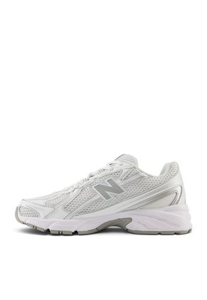 Tenis New Balance 740 Mujer-Blanco