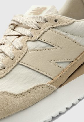 Tenis Lifestyle Beige-Marfil New Balance 237