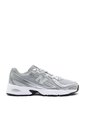 Tenis New Balance 740 Mujer-Plateado de New Balance