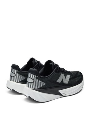 Tenis New Balance Rebel Hombre-Negro