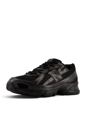 Tenis New Balance 740 Hombre-Negro