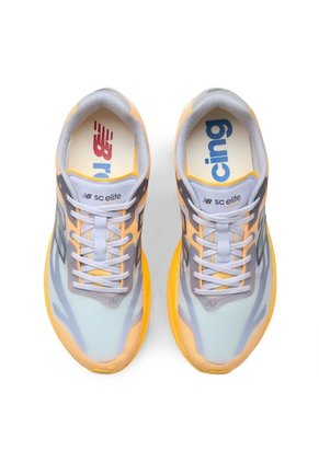 Tenis Deportivo New Balance Supercomp EliteV6 Naranja Hombre