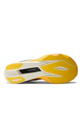 Tenis Deportivo New Balance Supercomp EliteV6 Naranja Hombre