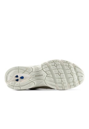 TENIS NEW_BALANCE UNISEXO U5301Z0 530 Talla 4.5