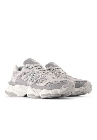 Tenis Deportivos New Balance Original 9060 Color Gris Unisex New Balance