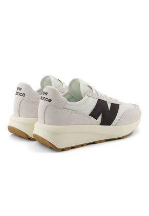 Tenis New Balance 370 Hombre-Beige/Negro