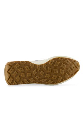 Tenis New Balance 370 Hombre-Beige/Negro