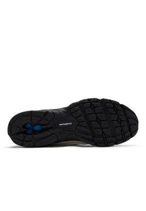 Tenis Lifestyle Unisex 740 New Balance U7404OO