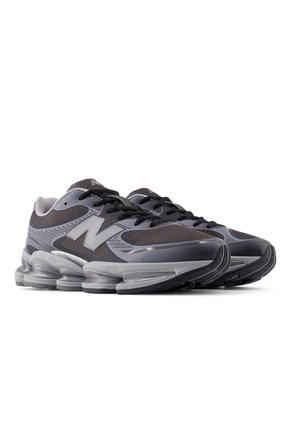 Tenis Lifestyle Unisex Abzorb 2000 New Balance U2000420