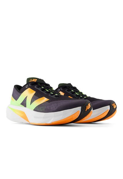 Tenis Deportivos New Balance FuelCell Rebel V4 Negro Hombre