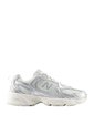 Tenis New Balance 530 Mujer-Gris de New Balance