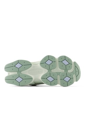 Tenis Lifestyle Unisex 9060 New Balance U90608Z4