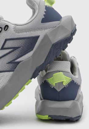 Tenis Trail Running new balance Nitrel V6 Gris