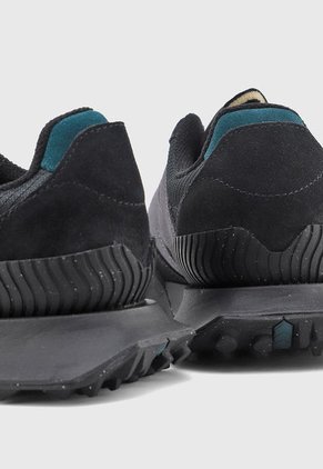 Tenis Lifestyle Negro-Gris-Verde Jade new balance XC-72