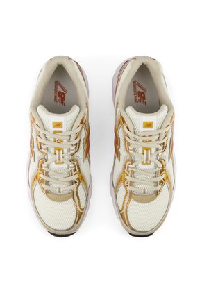 Tenis Lifestyle Unisex 740 New Balance U740741