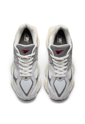 Tenis Deportivos New Balance Original 9060 Gris Hombre