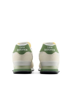 Tenis Lifestyle Unisex 574 New Balance U5742KF