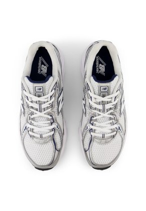 Tenis Lifestyle Unisex 740 New Balance U740WN2