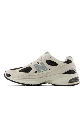 Tenis Lifestyle Unisex U2010V1 New Balance U20106OK