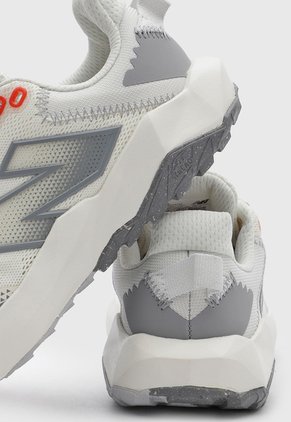 Tenis Trail Running new balance Nitrel V6 Marfil