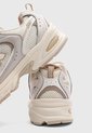 Tenis Lifestyle new balance 530 Beige Claro de New Balance